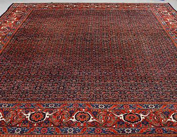 Carpet, Semi-antique Senneh, ca 455 x 342 cm.