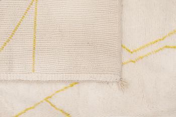 Matta, Marocko, ca 294 x 250 cm.