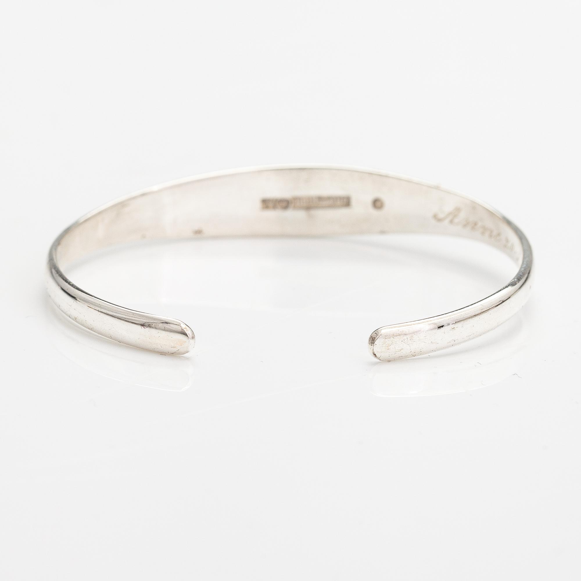 A silver bracelet, model 1232. Kalevala Koru, Helsinki 1961.
