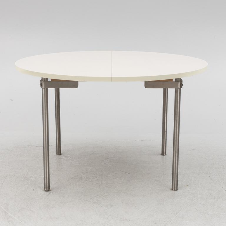Hans J. Wegner, a dining table, 'CH 388', Carl Hansen & Son.
