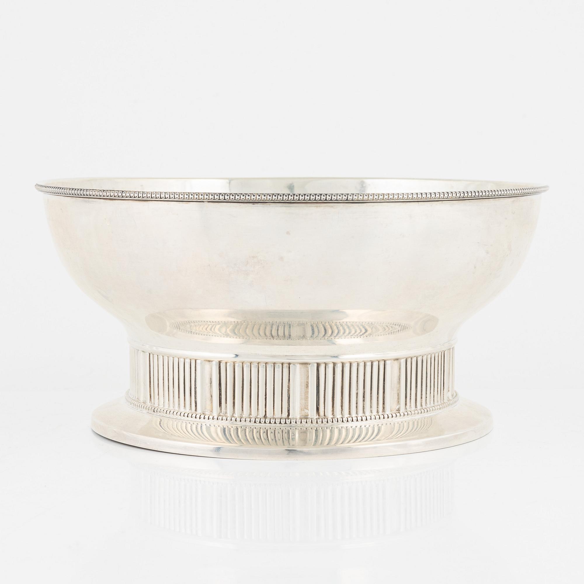 A Swedish Silver Bowl, mark of Bernhard Hertz AB, Stockholm 1913.