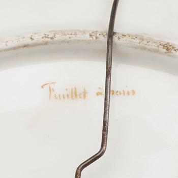 TALLRIKAR, 2 st, porslin, empire, Feuillet a Paris, Frankrike ca 1820-1840.