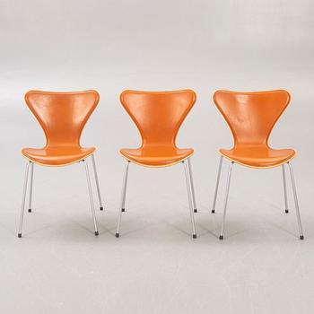 Arne Jacobsen, chairs 6 "Sjuan" for Fritz Hansen Denmark.