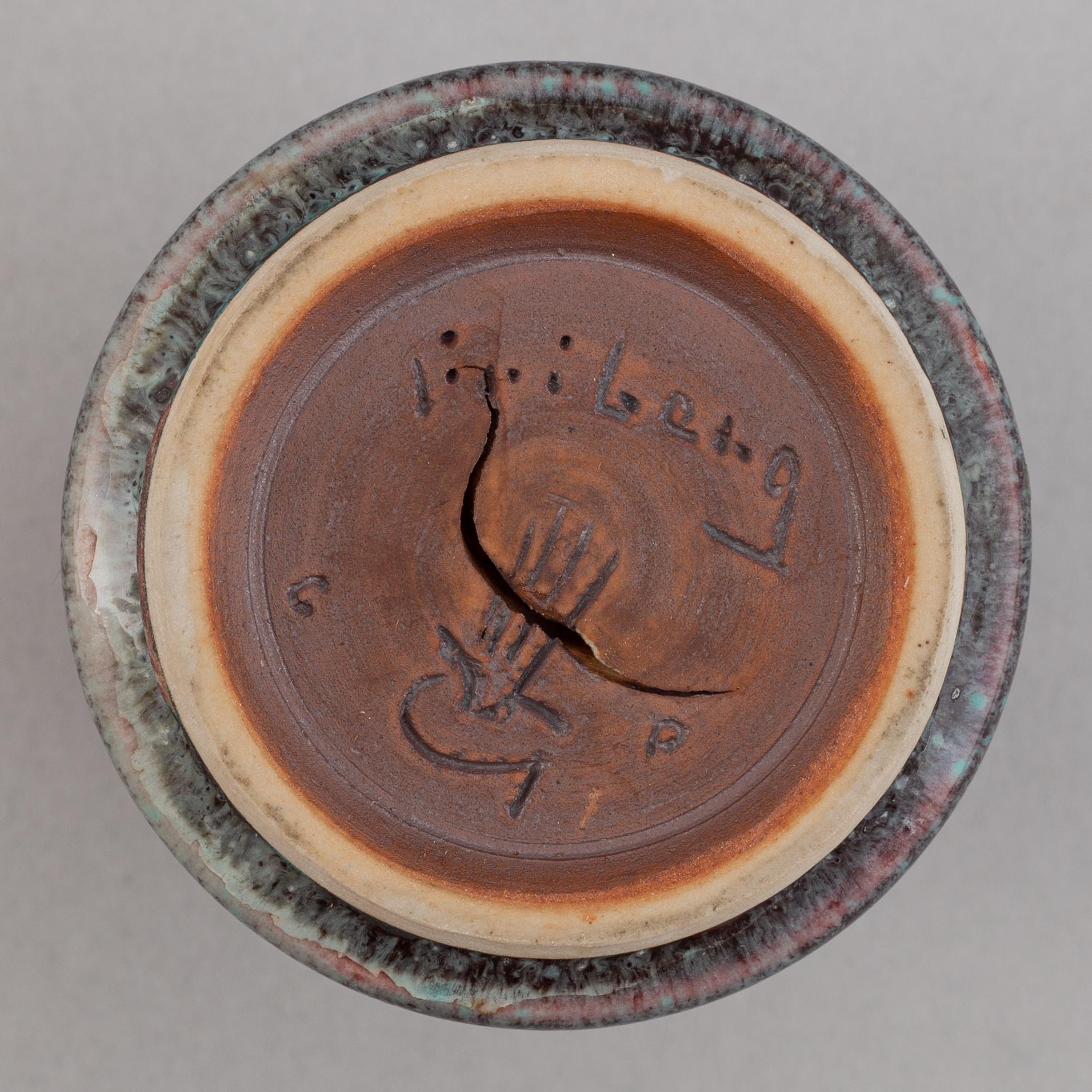 Berndt Friberg, miniatyrvaser, 3 st och skålar, 2 st, Gustavsbergs studio, 1900-talets mitt.