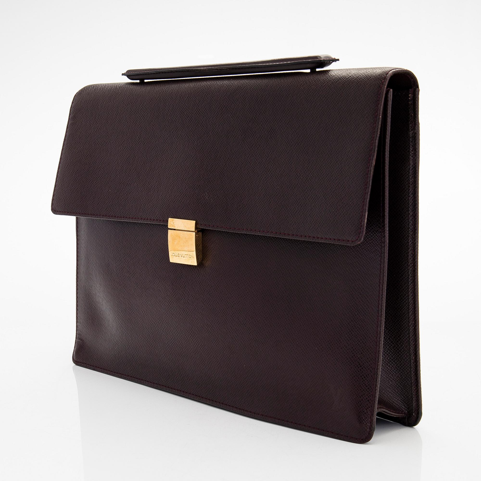 Louis Vuitton, salkku, "Taiga Porte-Document Angara".