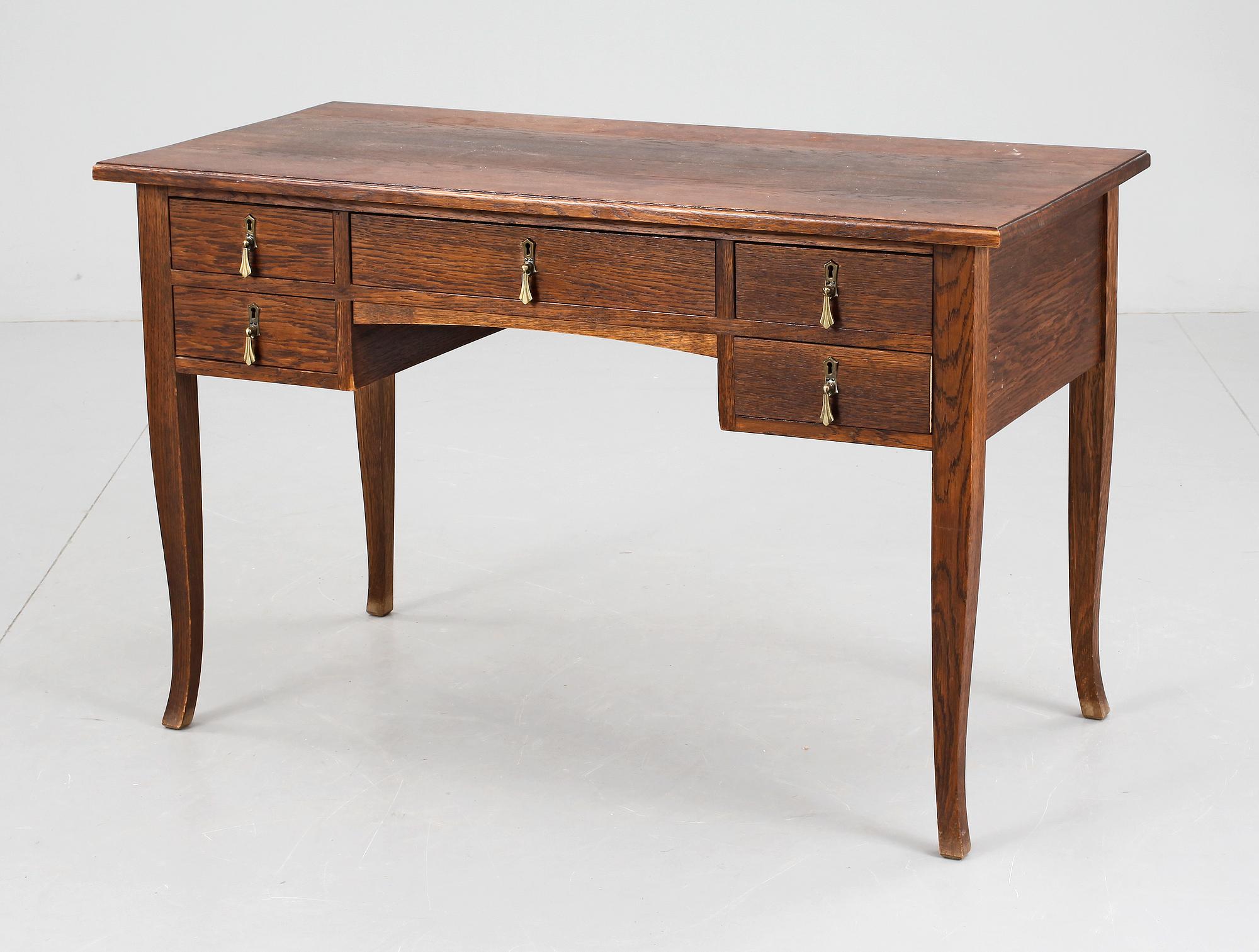 SKRIVBORD, senjugend, 1920-tal.