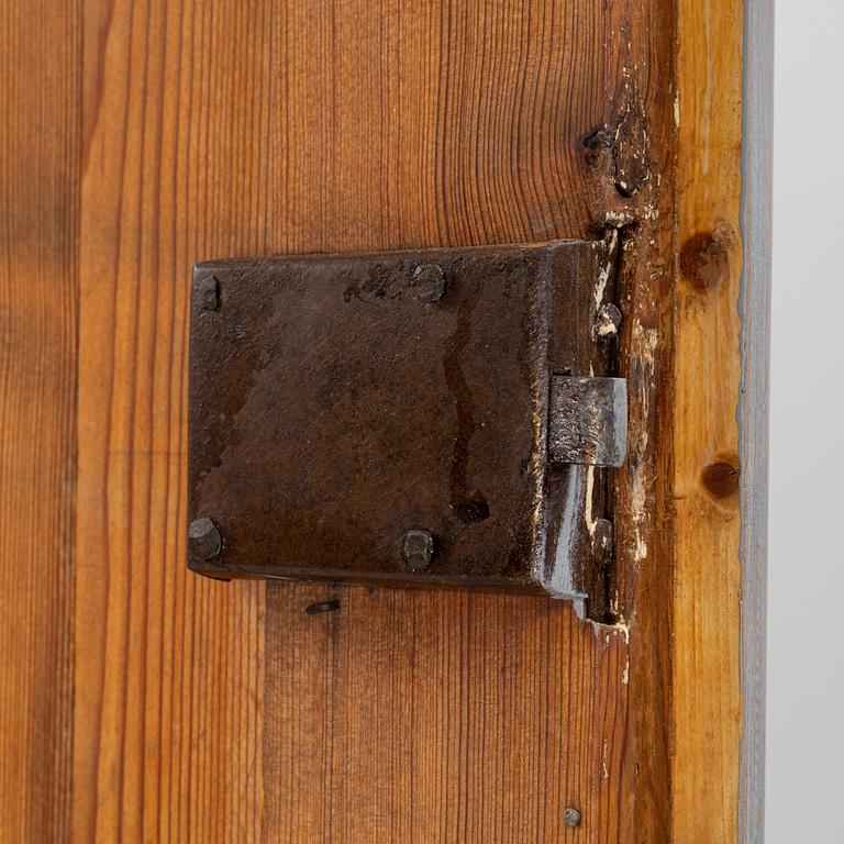 A painted corner cabinet, 19th Century.