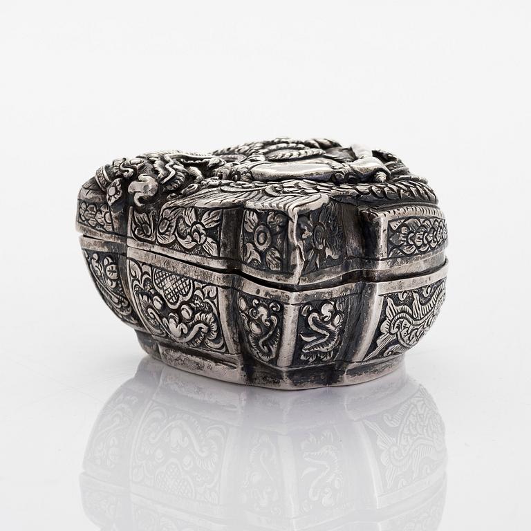 A Cambodian betel silver box depicting Macchanu.