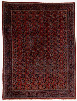 A carpet, Bidjar, circa 350 x 265 cm.