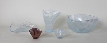 VASER, 5 st, glas, "Reffla", Arthur Percy, Gullaskruf.