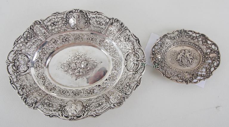 FAT, 2 st, silver, importstämplar.