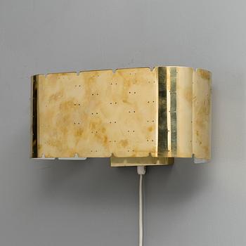 PAAVO TYNELL, A WALL LAMP, 9460. Manufactured by Oy Taito Ab, late 1940s.