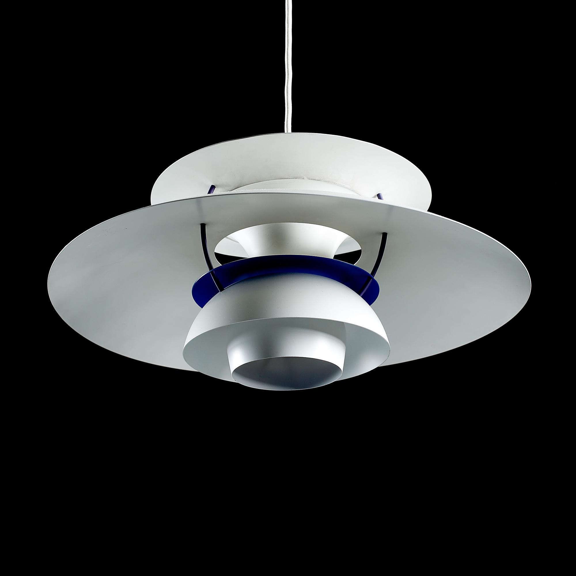 TAKLAMPA, "PH-5", Poul Henningsen för Louis Poulsen, Danmark, 1900-talets andra hälft, höjd ca 25 cm.