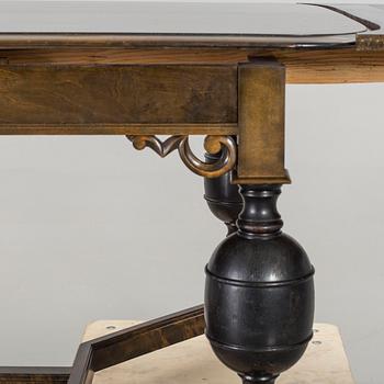 MATBORD, barockstil,  brickmärkt E. Pettersson Gefle Möbleringsaffär, 1930-tal.