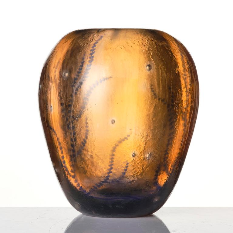 Edward Hald, a graal vase, Orrefors 1937, no. 67.