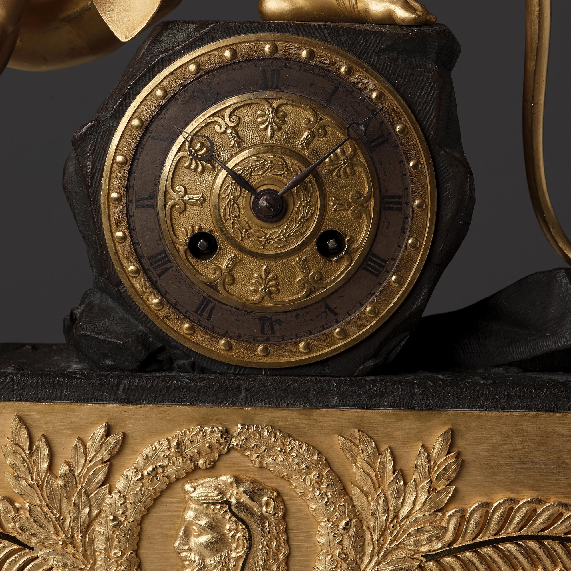BORDSPENDYL, Frankrike, 1800-talets början, empire.