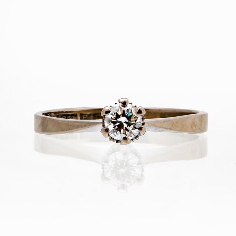 Ring 18K whitegold 1 brilliant-cut Diamond 0,20 ct engraved.