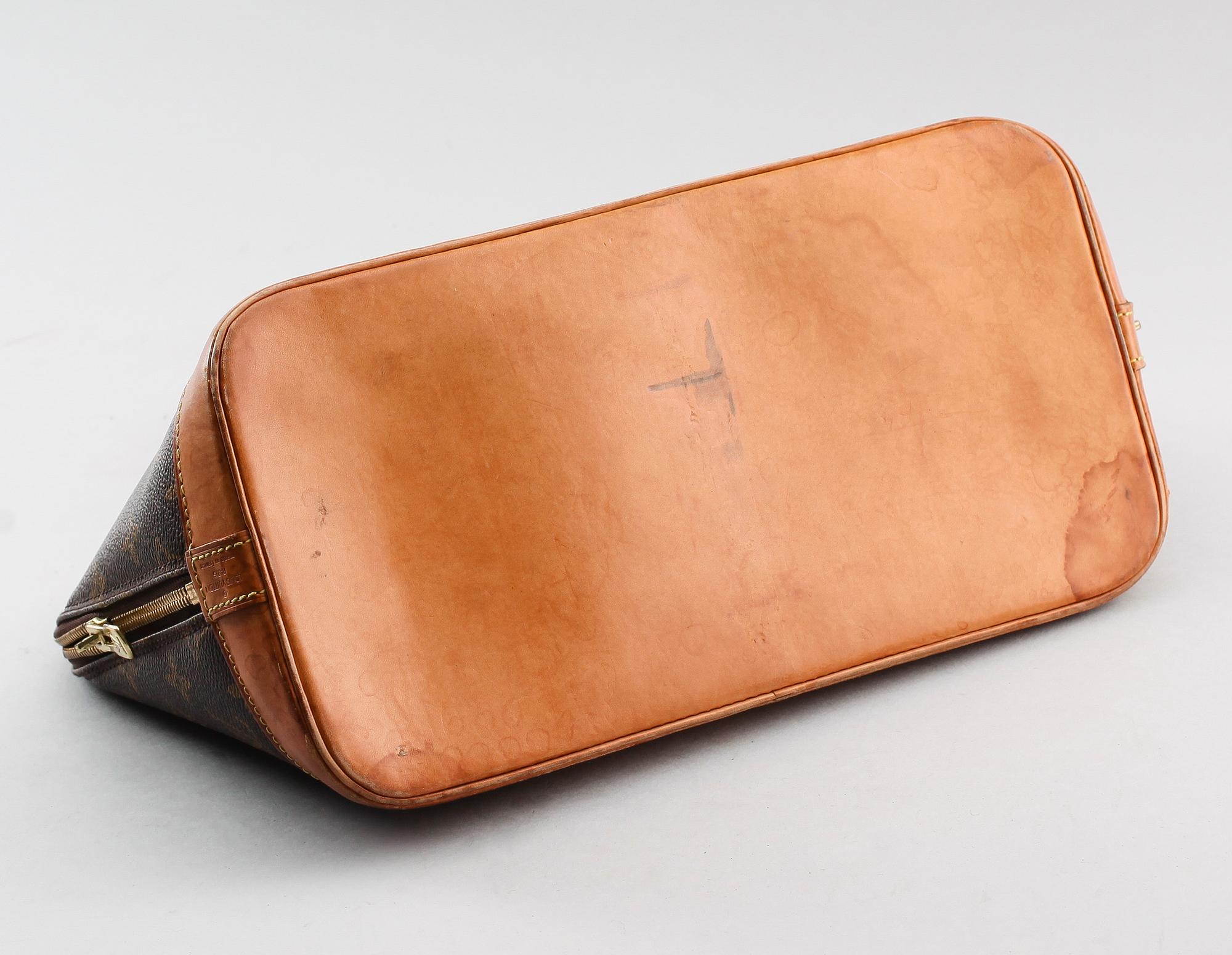 VÄSKA, Louis Vuitton, "Alma".