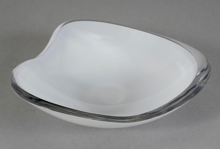 GUNNEL NYMAN, skål, "Äggskalet", Iittala, Finland, signerad och daterad -57.