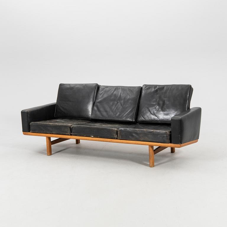 Hans J. Wegner, soffa "GE 236", Getama Gedsted Danmark.