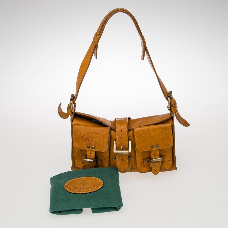 A MULBERRY Blenheim SHOULDER BAG.