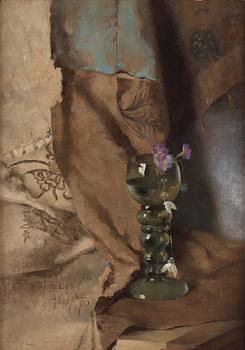 589. Julia Beck, Still life with roamer.