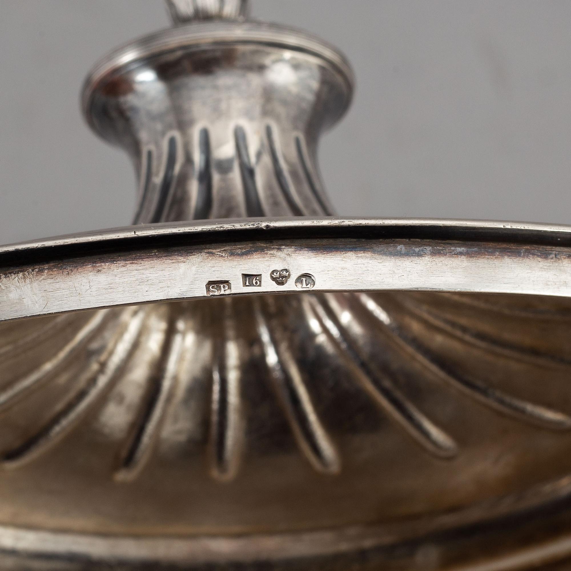 SAMUEL PETTERSSON, sockerskålar med lock, ett par, silver, Linköping 1887.