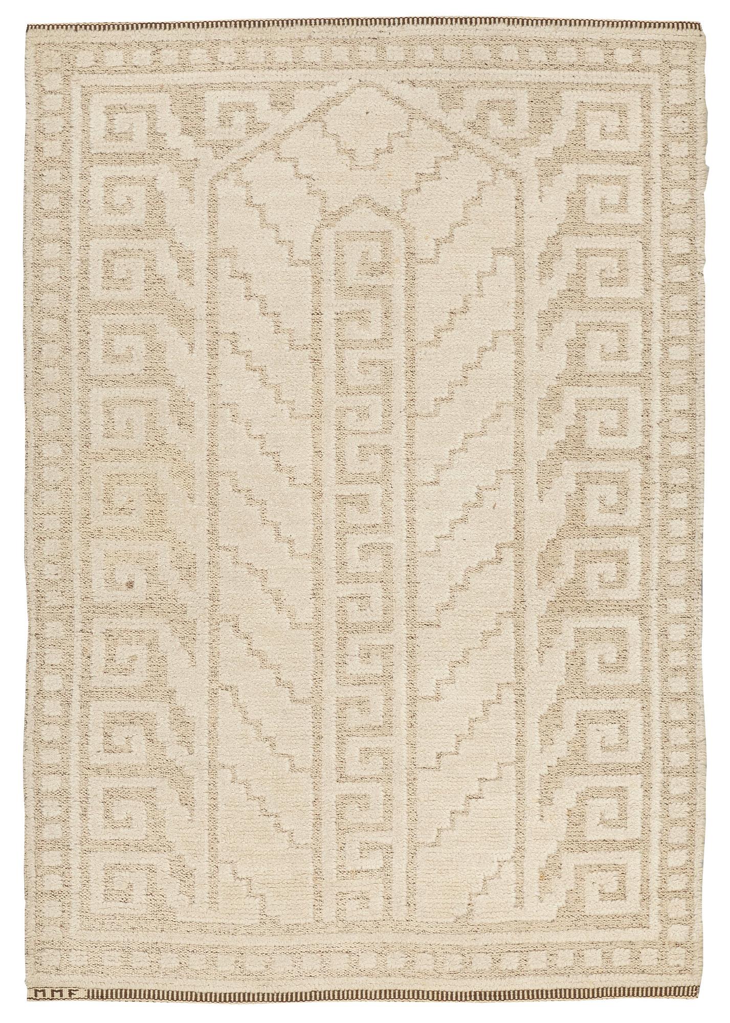 Märta Måås-Fjetterström, A CARPET, "Vita spetsporten", knotted pile in relief, ca  177,5 x 121 cm, signed MMF.