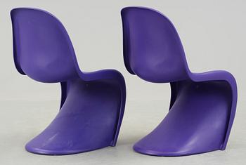 STOLAR, ett par, "Panton chair", Verner Panton för Vitra.
