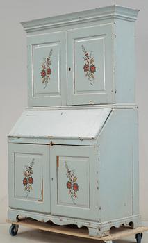 SKRIVSKÅP, allmoge, 1800-talets början.