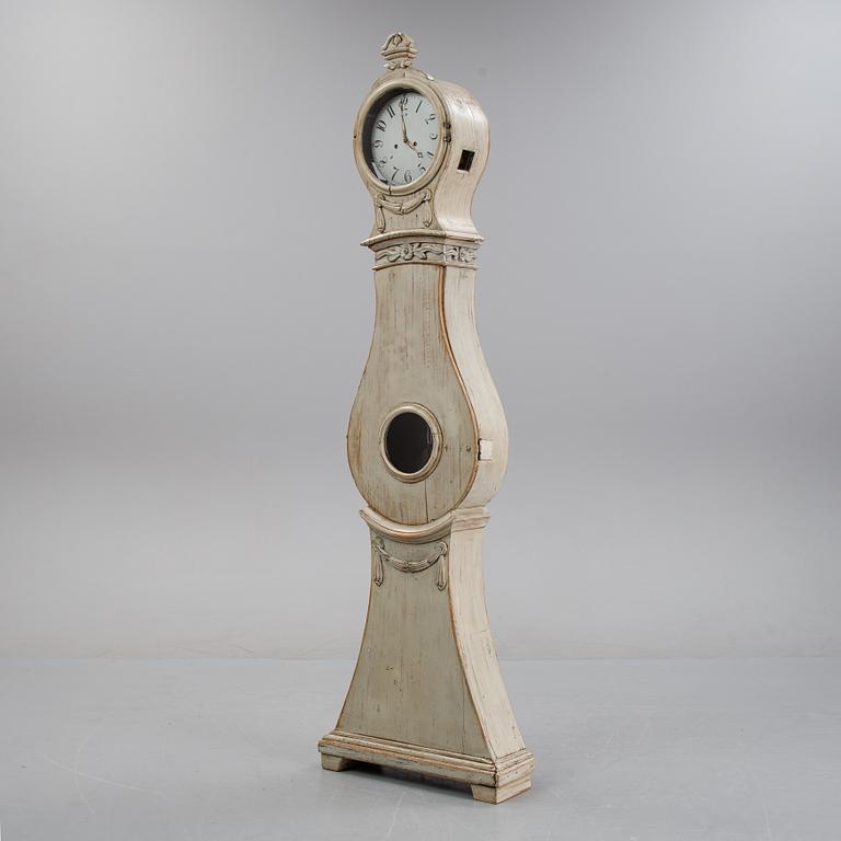 A Swedish painted loncase clock from around the year 1800.