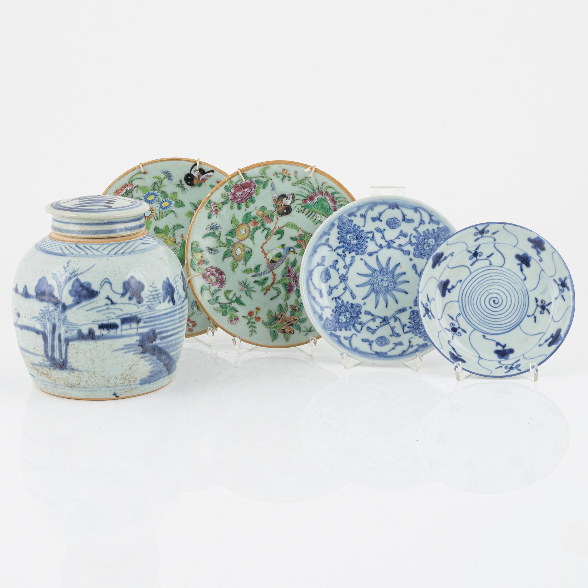 Dishes and a ginger jar, China, 19th century.