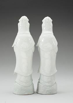 Two blanc de chine figures of Guanyin, Qing dynasty.