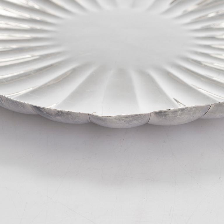 A Japanese chrysanthemum-shaped silver centerpiece dish, mark of late Meiji-period (1868-1912).