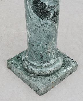 PIEDESTAL MED URNA, 1900-tal.