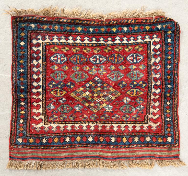 Bag front Afshar antique approx. 62x71 cm.