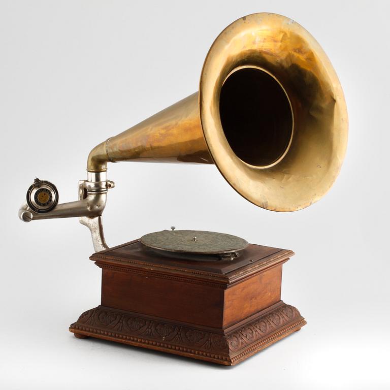 TRATTGRAMMOFON, sent 1800-tal.