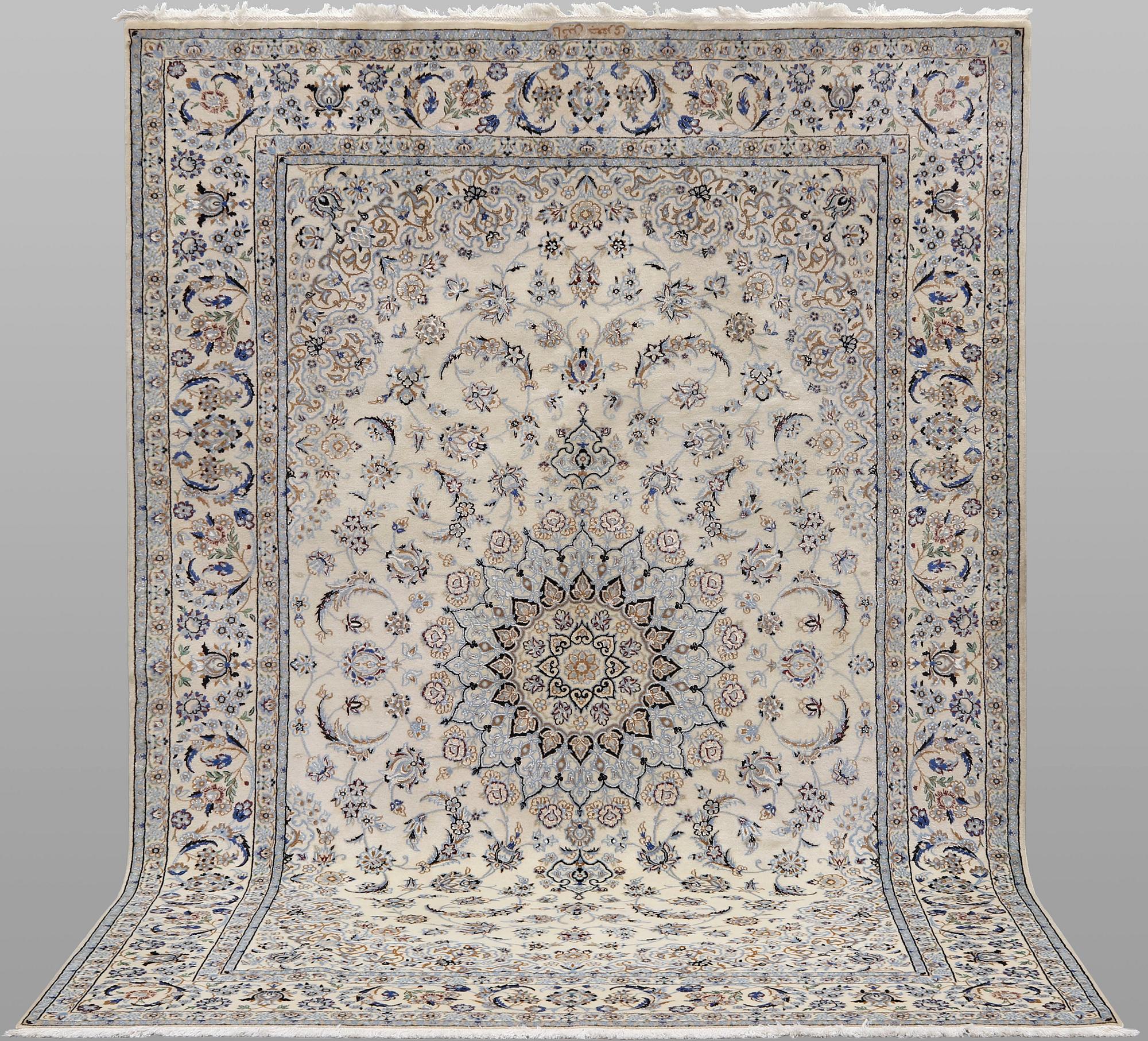 Matta, Nain, part silk, signerad, s.k. 9LAA, ca 307 x 205 cm.