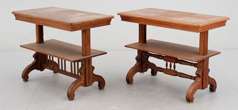 SERVERINGSBORD, 2 st snarlika, nyrenässans, omkring 1900.