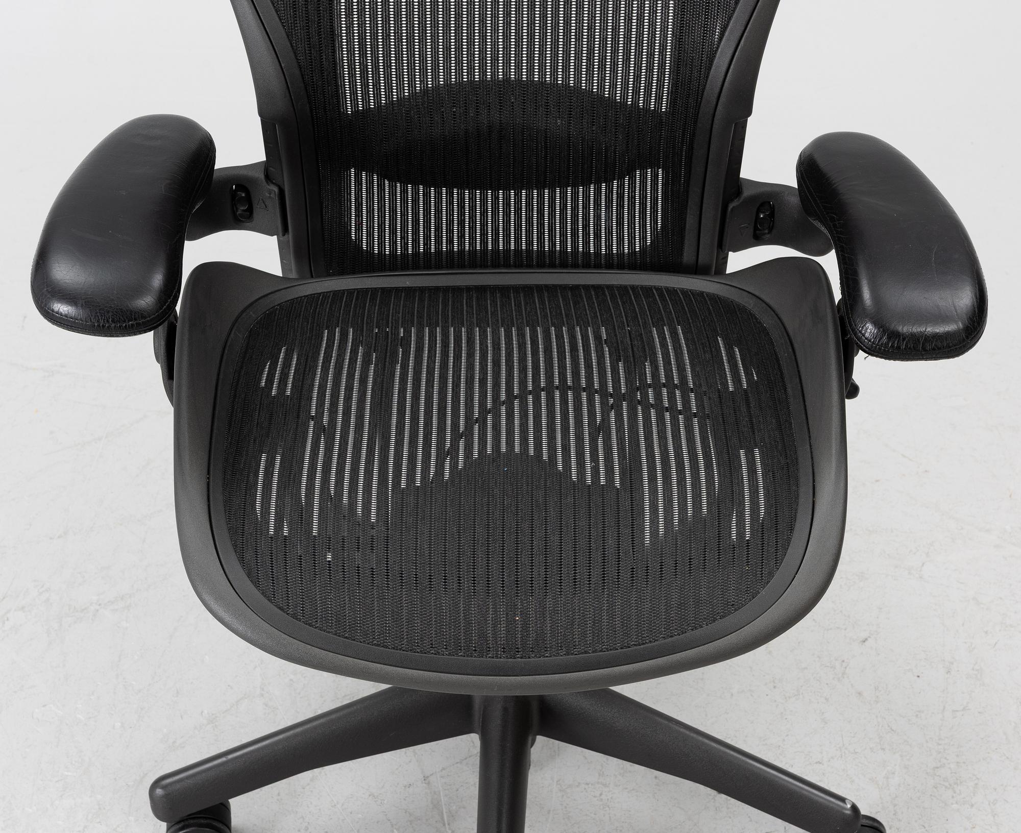 Don Chadwick/Bill Stump, desk chair, “Aeron”, Herman Miller.