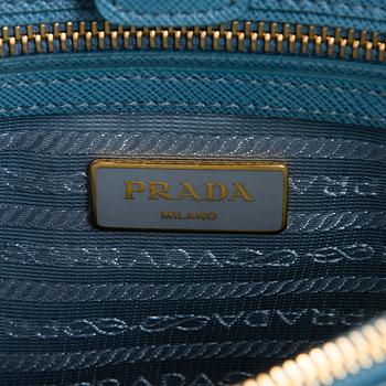 Prada, a 'Galleria' bag.