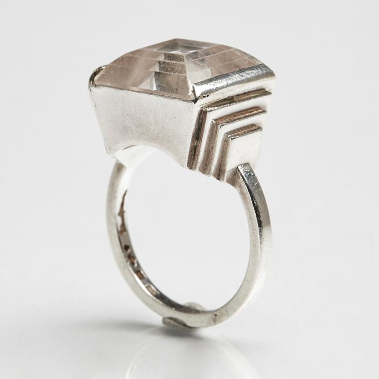 Wiwen Nilsson, ring, Lund 1950, sterling med facettslipad bergkristall.