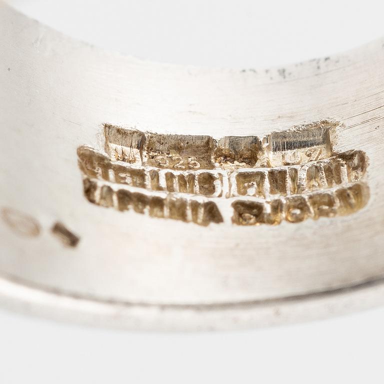 Björn Weckström, Ring "Varelsens öga", sterlingsilver och akryl. Lapponia 1973.
