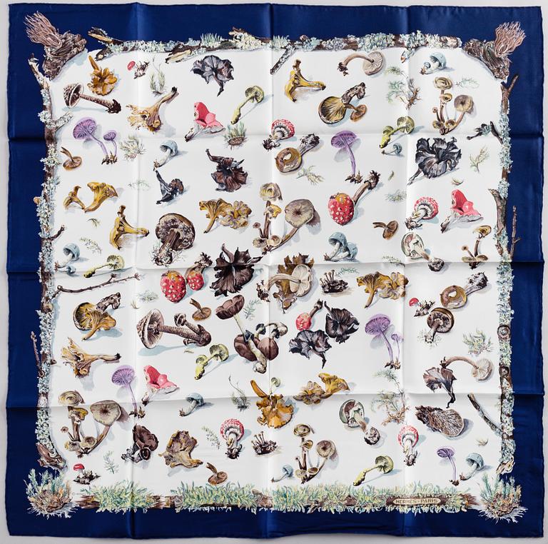 HERMÈS, scarf, 'Champignons'.
