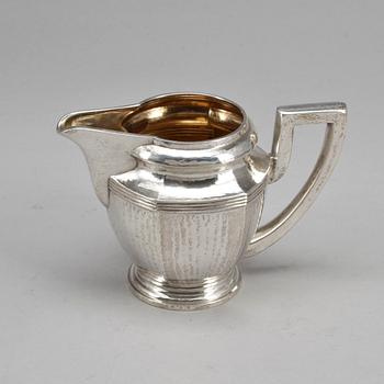 KAFFESERVIS, 3 delar, silver, C D Bäckström, Stockholm, 1920. Totalvikt: 1065 gram.