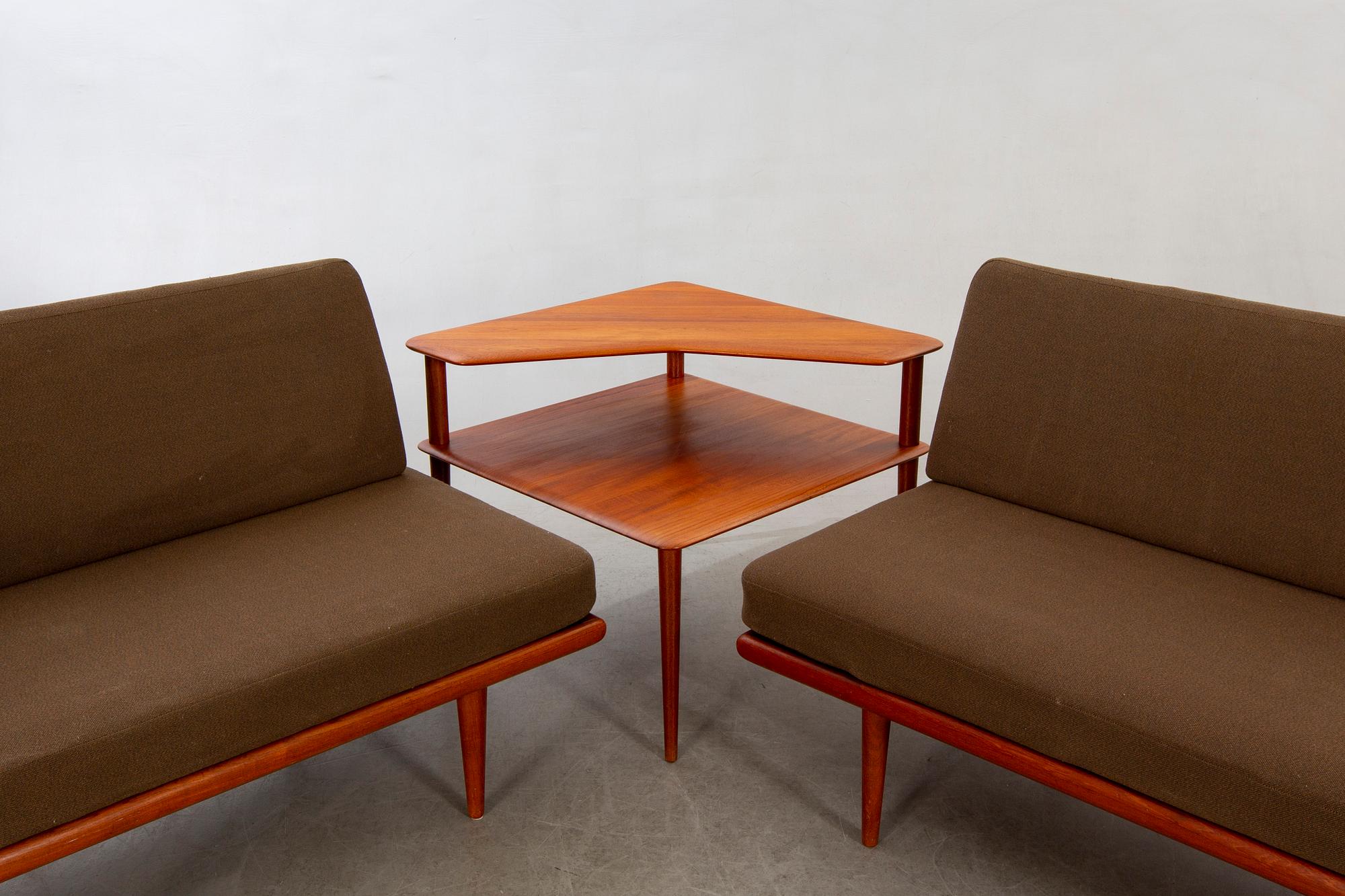 Peter Hvidt & Orla Mølgaard Nielsen,hörnsoffa med hörnbord 3 delar, "Minerva", France & Son, Danmark, 1950/60-tal.