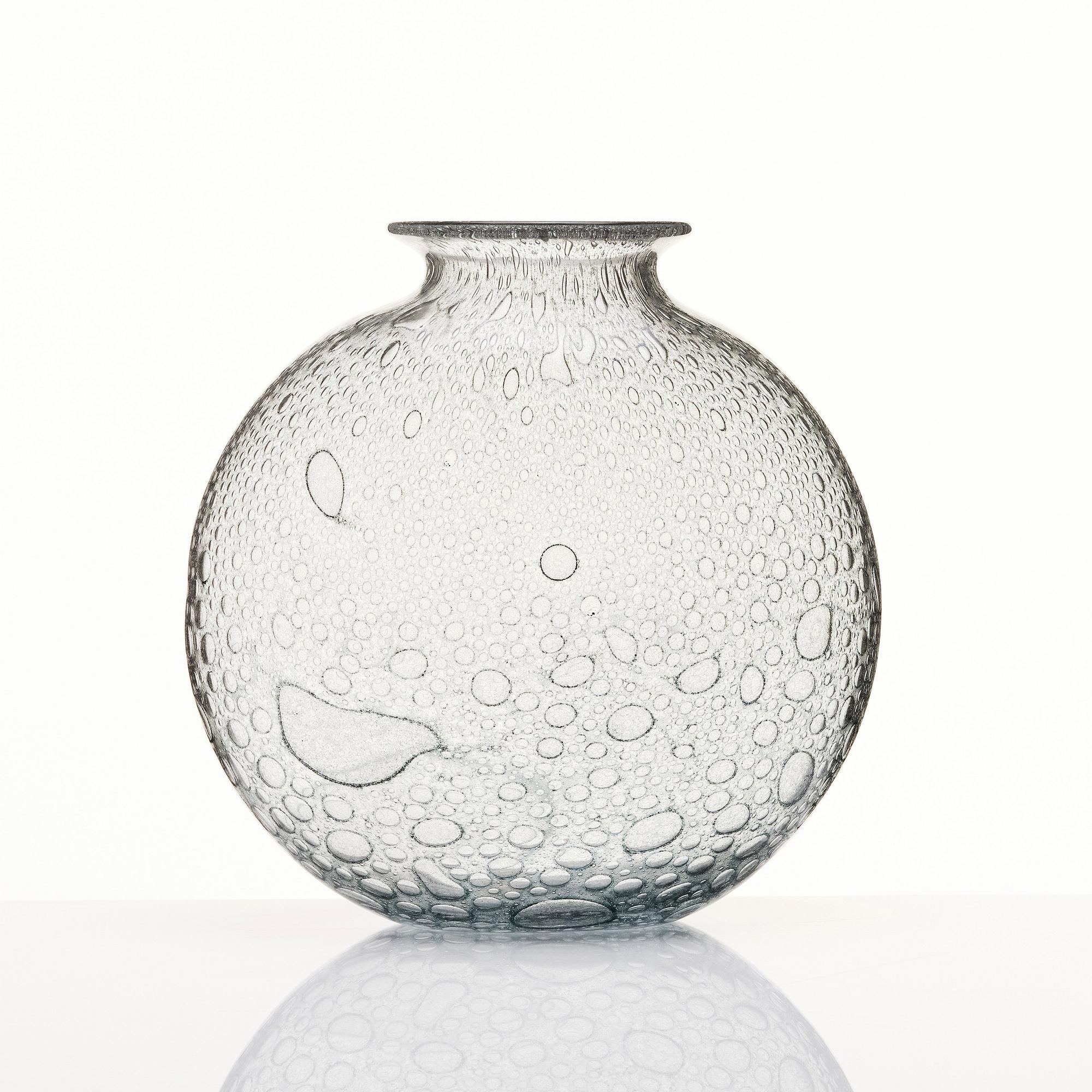 Ercole Barovier, an 'Efeso' glass vase, Barovier & Toso, Murano, Italy 1960s.