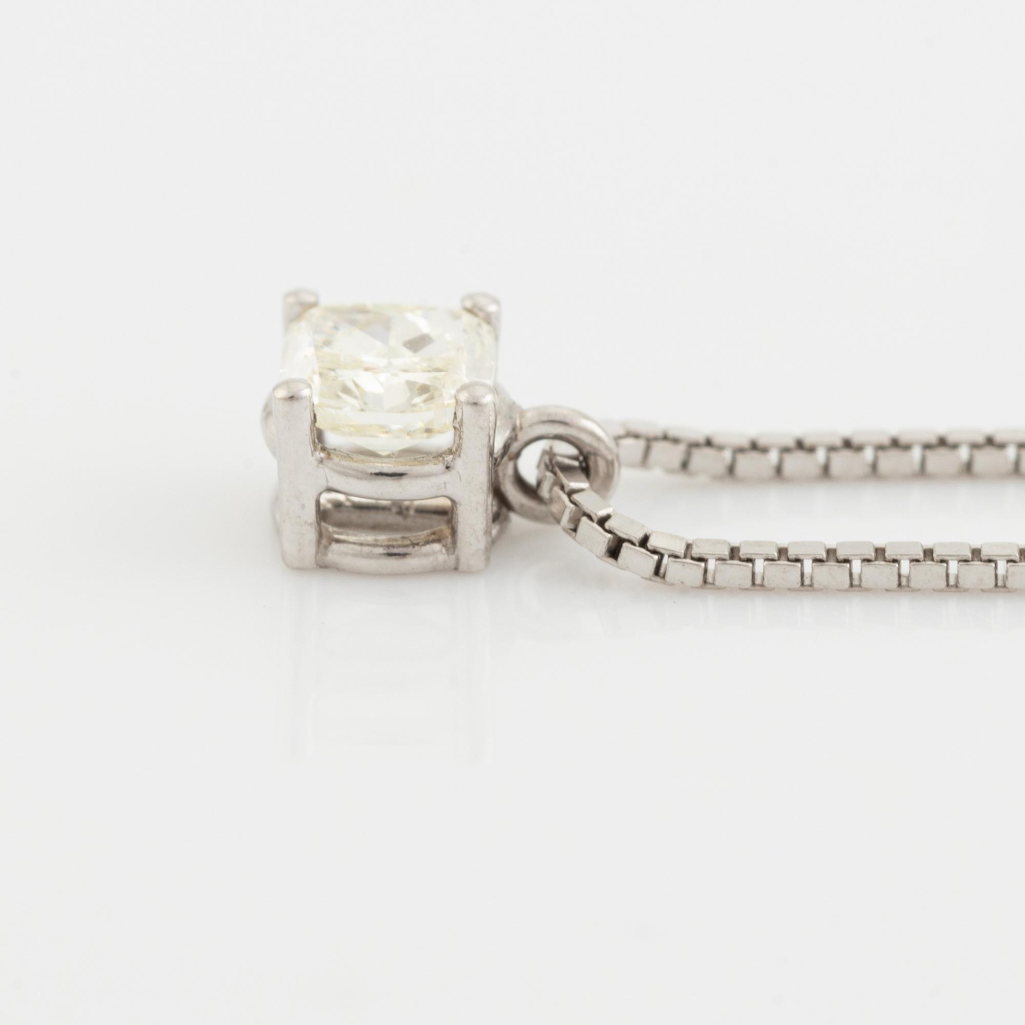 Hänge med cushionslipad diamant 0,32 ct, med kedja.