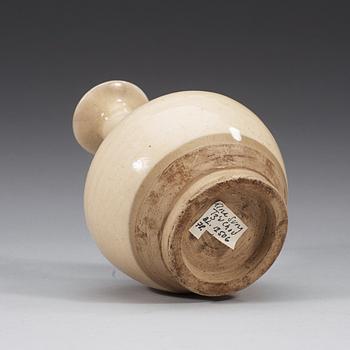 A white glazed vase, Song dynasty (960-1279).