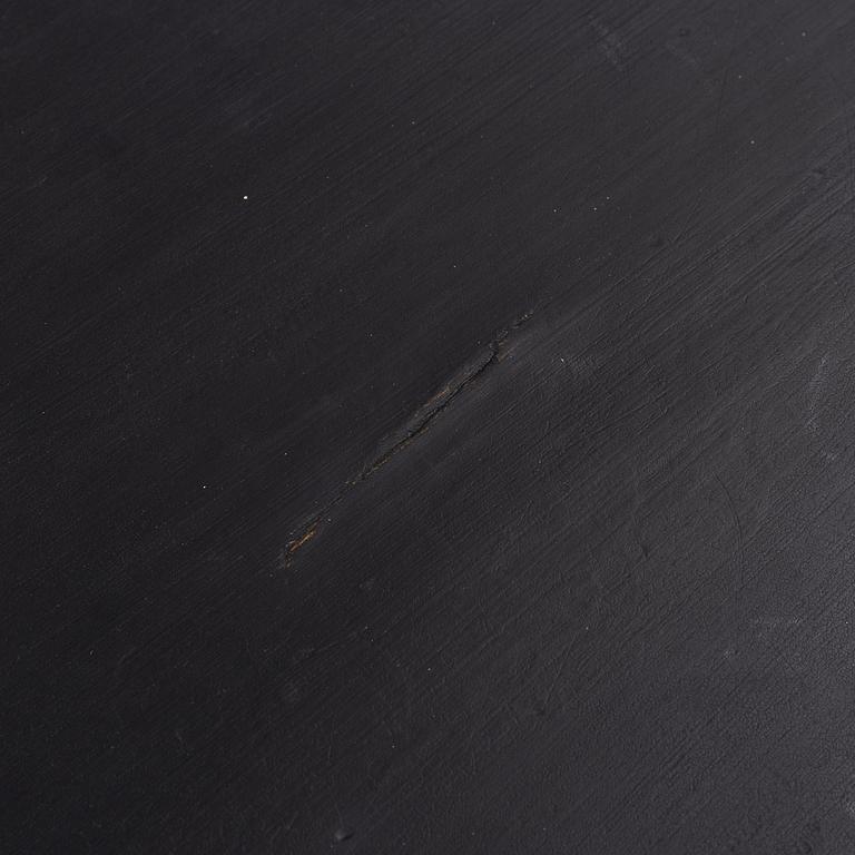A painted pine table, second half of the 20th Century.